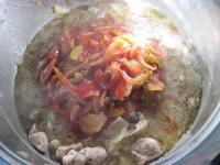 Dann Letscho unterrühren und durchkochen. Nach...