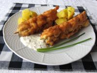 Mit Salzkartoffeln und Sauce Tartar oder...