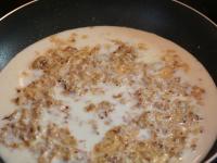 Milch untergießen, durchrühren und durchwärmen...