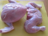 Das Huhn waschen und die Haut loswerden....