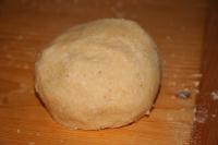 Alle Zutaten (Butter, Zucker, Kokos,Eigelb) in...