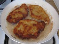 ... und die Schnitzel von beiden Seiten goldbraun...