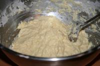 Kartoffeln schälen und fein reiben. Ei, Salz,...