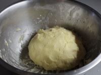 Die angegebenen Zutaten zu einem Teig (pâte à...