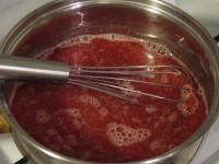 Die Erdbeeren aus dem Kompott (ca. 150g)...