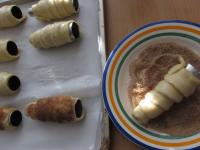 Die gestrichenen Baumstriezelchen im Zimt-Zucker...
