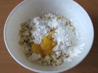 Tofu, Zitronensaft, Honig, Milch und Stärke in...