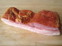 Den Speck (beziehungsweise Schweinebauch) ......