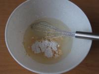 Puddingpulver mit Wasser vermischen... ...