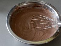 In die restliche Sahne-Creme Kakao und bisschen...