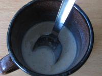 Gelatine im Wasser auflösen lassen und bisschen...