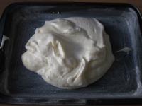 Ein Backblech (22,5x32,5 cm) mit Butter einfetten,...