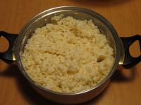 Reis mit Vanillezucker in Milch kochen. Kühlen...