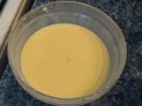 Puddingpulver in Milch vermischen......
