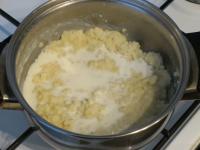 Hirse bleibt dick, deswegen Milch zugießen (oder...