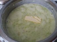 Vom Ofen nehmen, Butter einmischen......