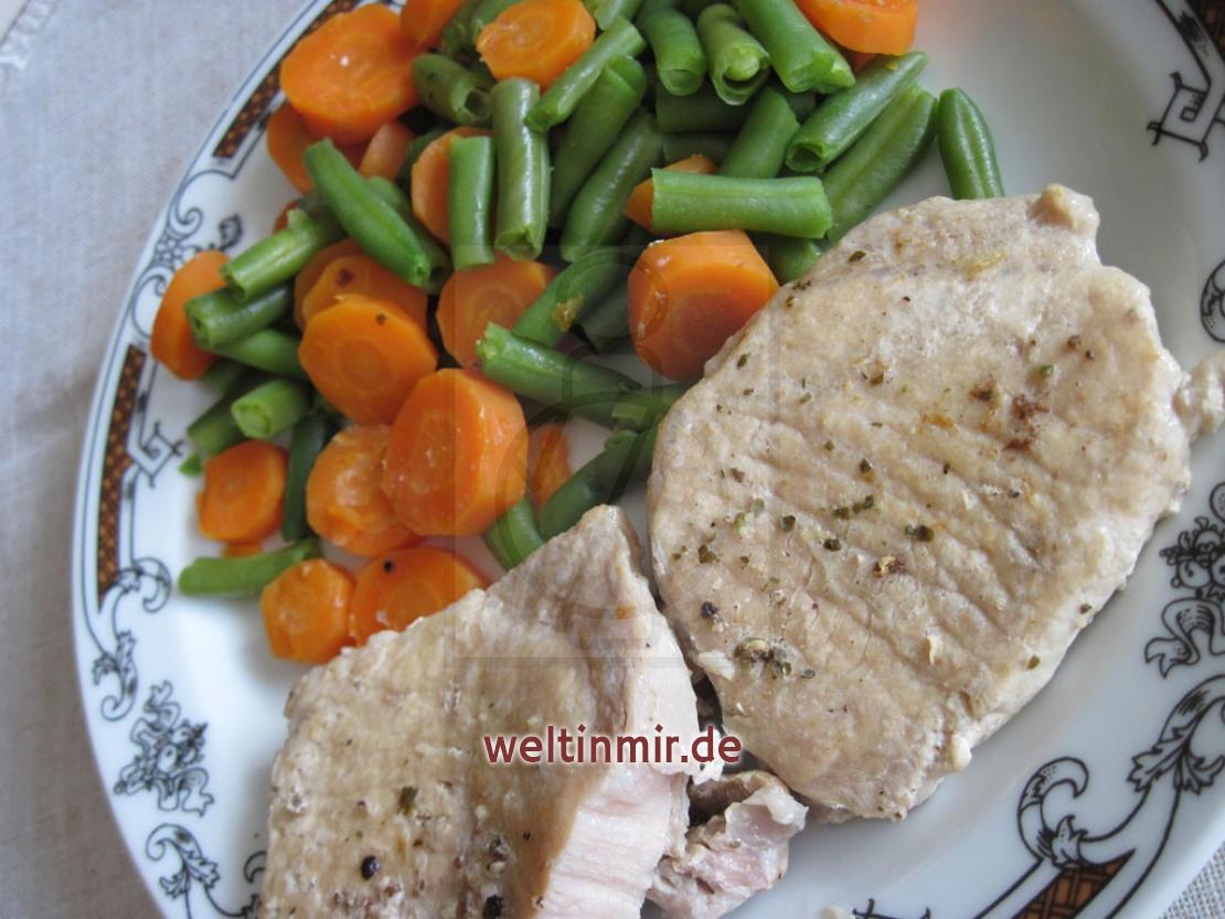 Schweineschnitzel mit dem Weißwein im Dampfgarer • Rezept | weltinmir.de