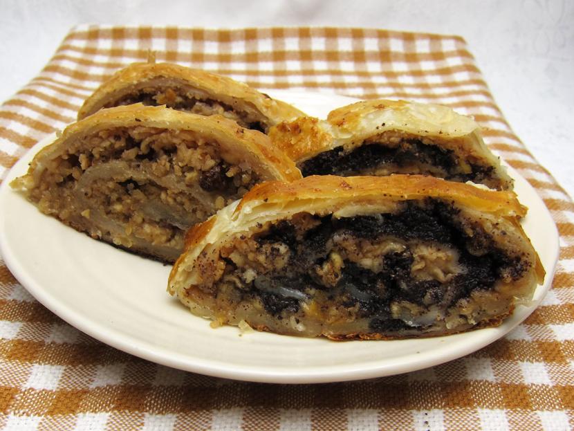 Apfel-Nuss und Apfel-Mohn Strudel • Rezept | weltinmir.de