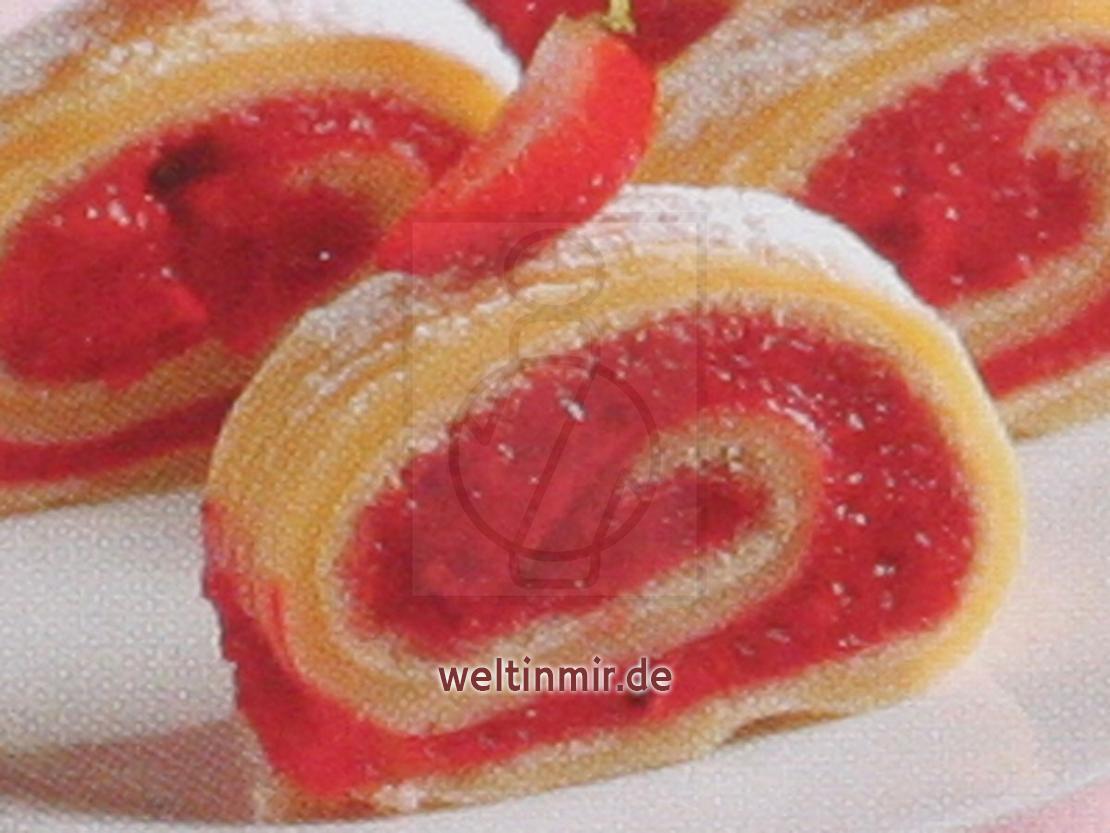 Erdbeerroulade • Rezept | weltinmir.de