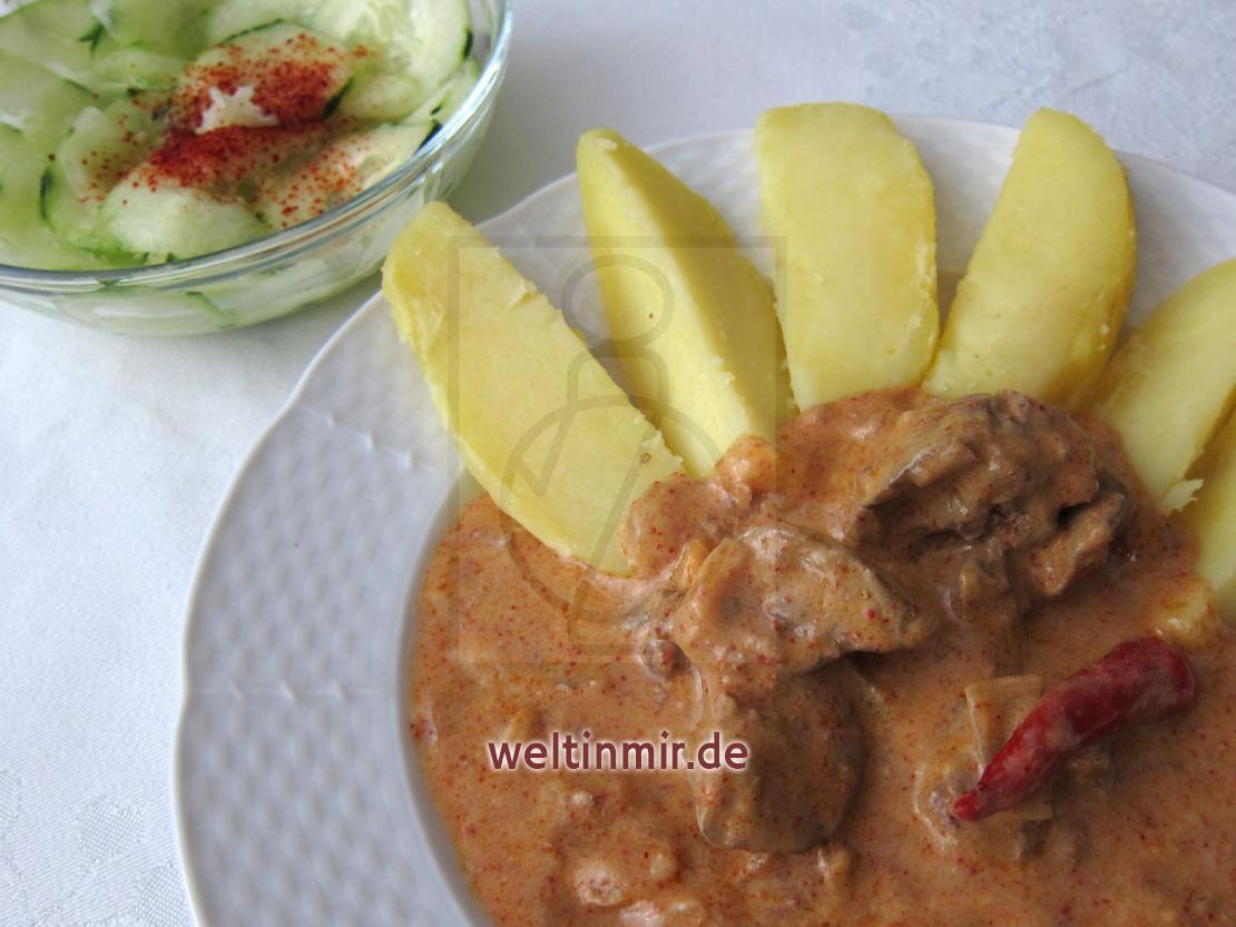 Pikante Hühnerleber mit Sahnesoße • Rezept | weltinmir.de