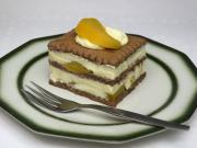 Ungebackenes Quark-Pfirsich-Dessert